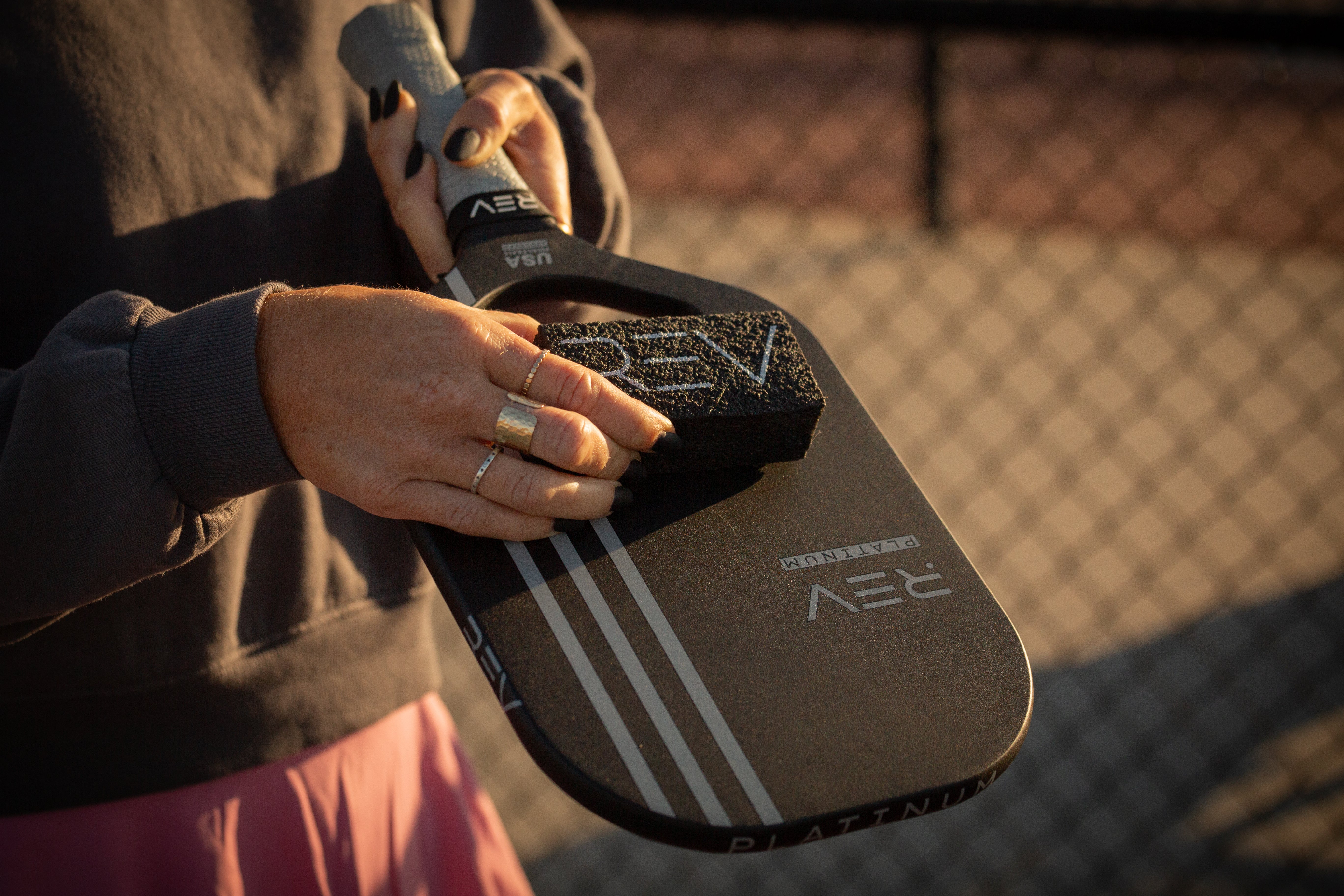 Carbon Fiber Paddle Cleaner – REV Pickleball